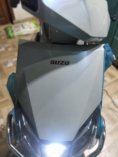 EV Scooty 175,000