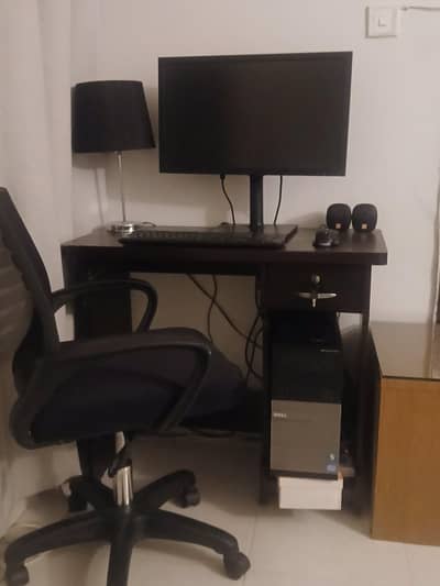 selling entire pc setup monitor speaker pc keyboard and bloody mouse