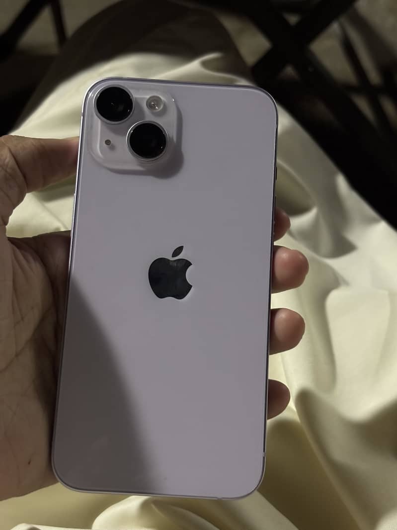 Apple iPhone 14 2