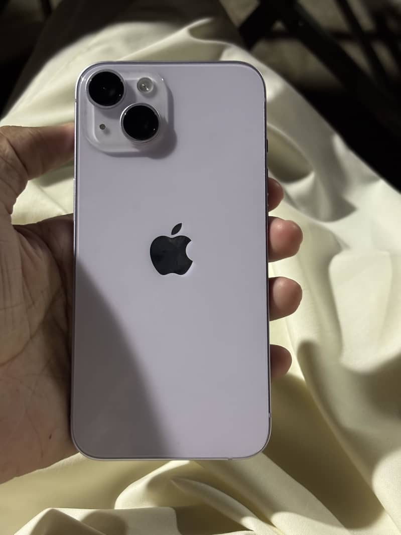 Apple iPhone 14 3