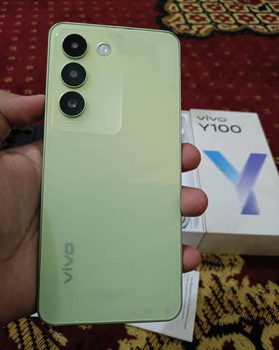 Vivo Y100 8+8/128gb With Complete Box