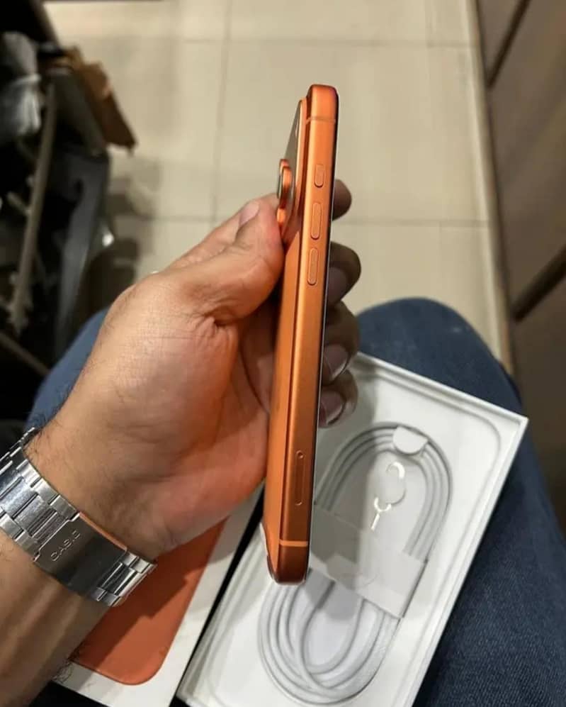 iPhone 17 Pro Max 2