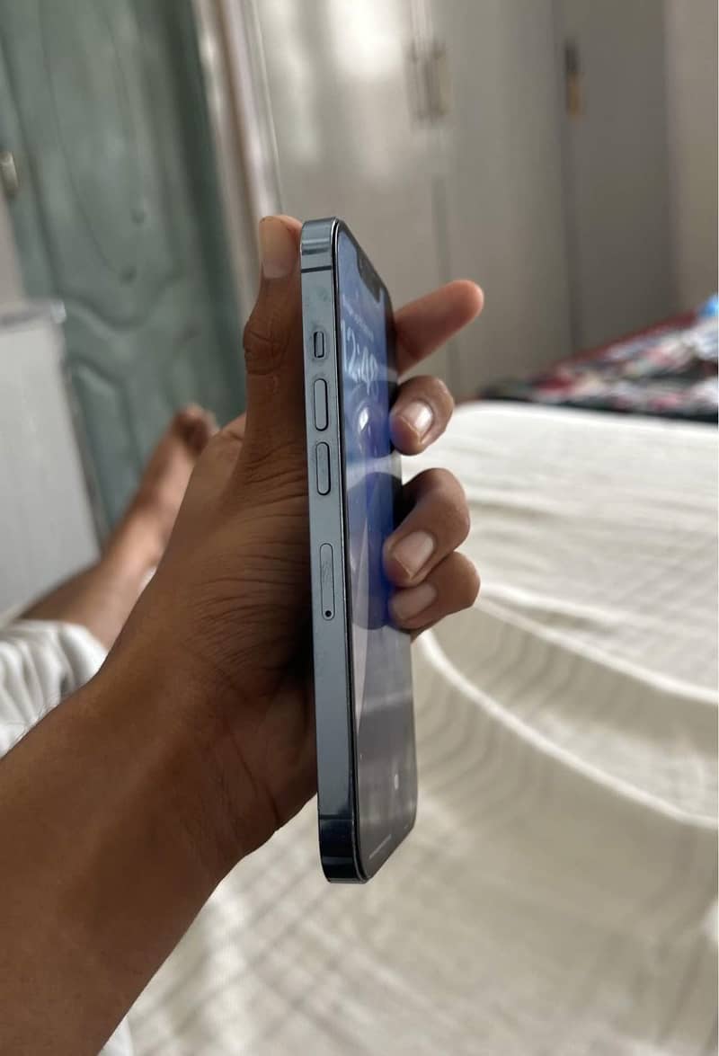 Apple iPhone 13 Pro 1