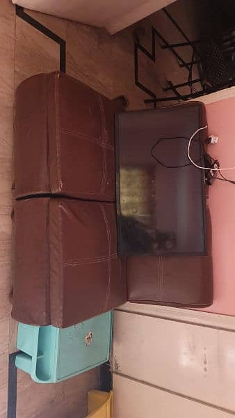 4 Sofa 1 seater