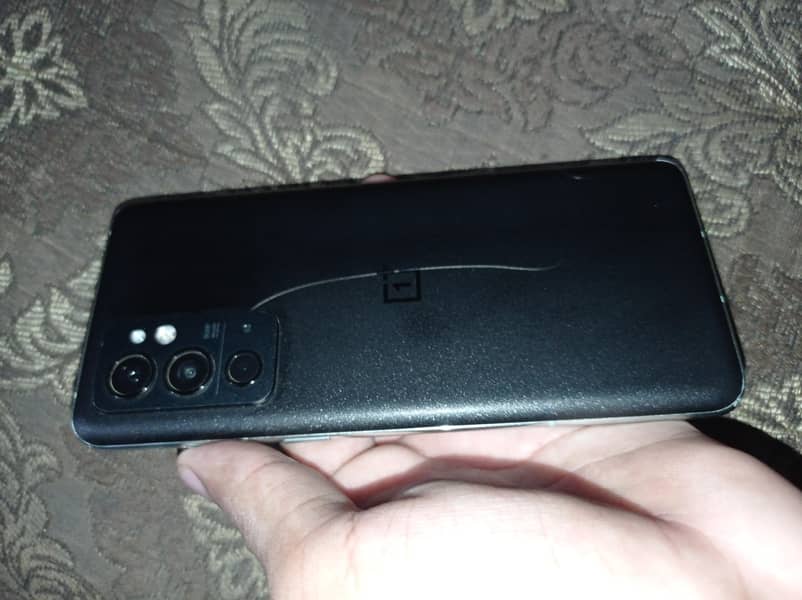 One Plus 9RT 1