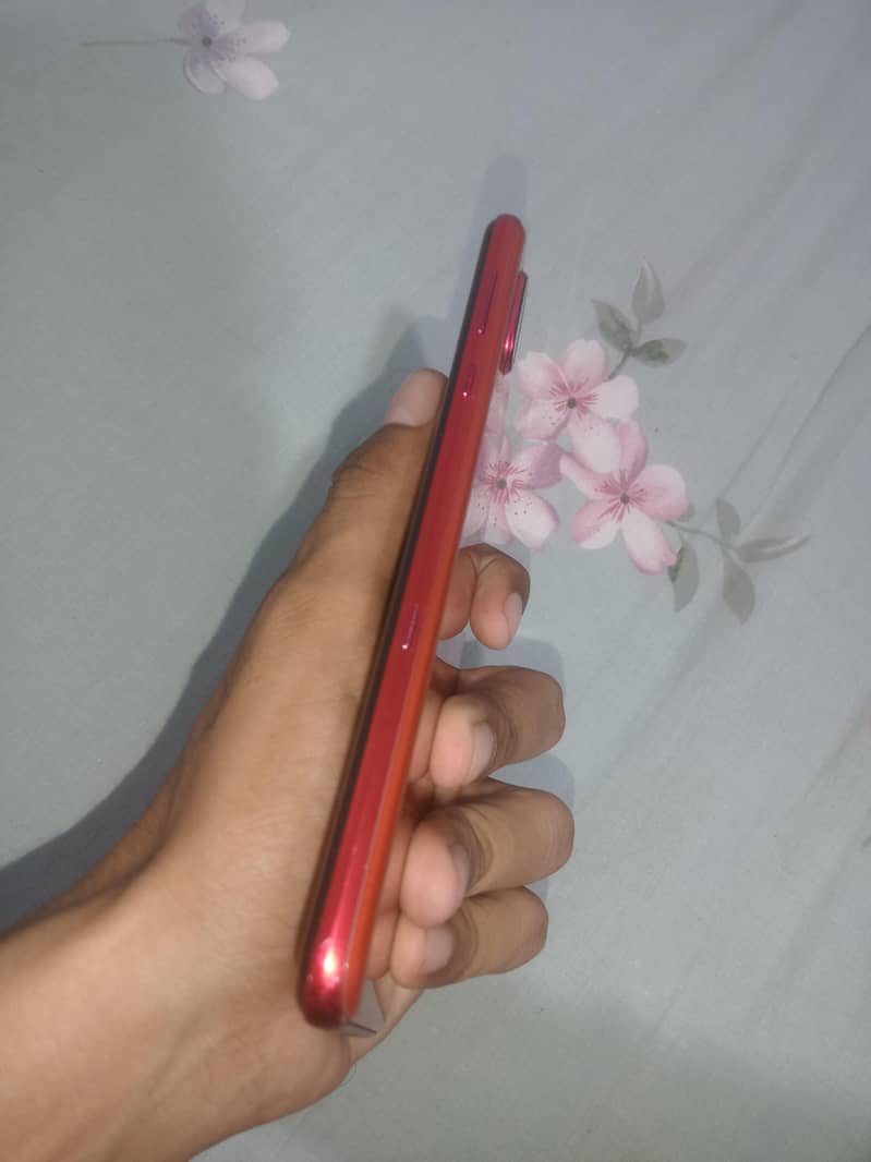 Sharp Aquos R3 2