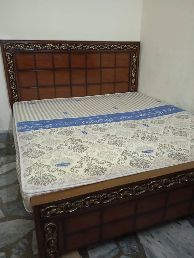 king size bed 1