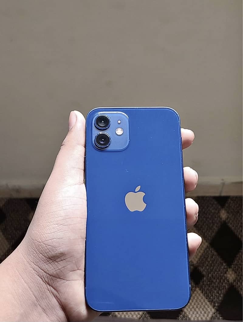 Apple iPhone 12 2
