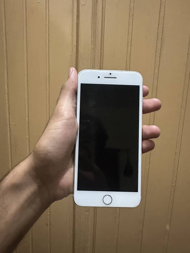 iPhone 8 Plus non 3