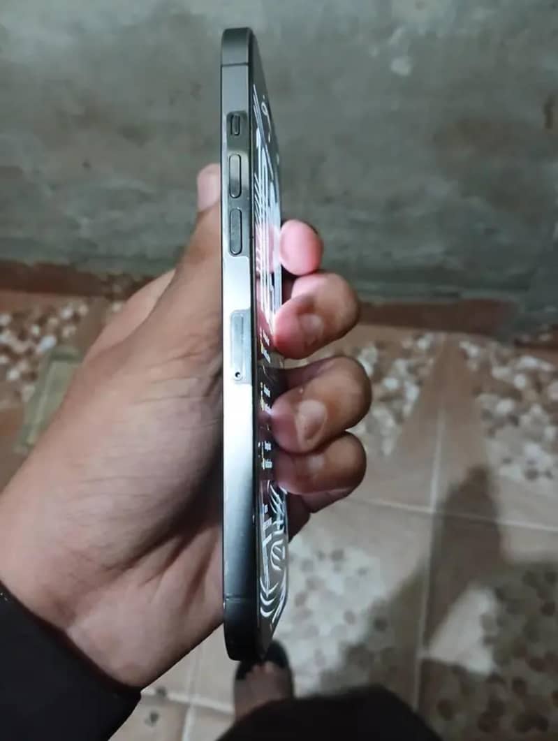 Apple iPhone 12 Pro 2