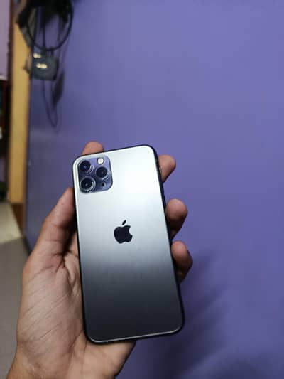 Apple iPhone 11 Pro factory unlocked 