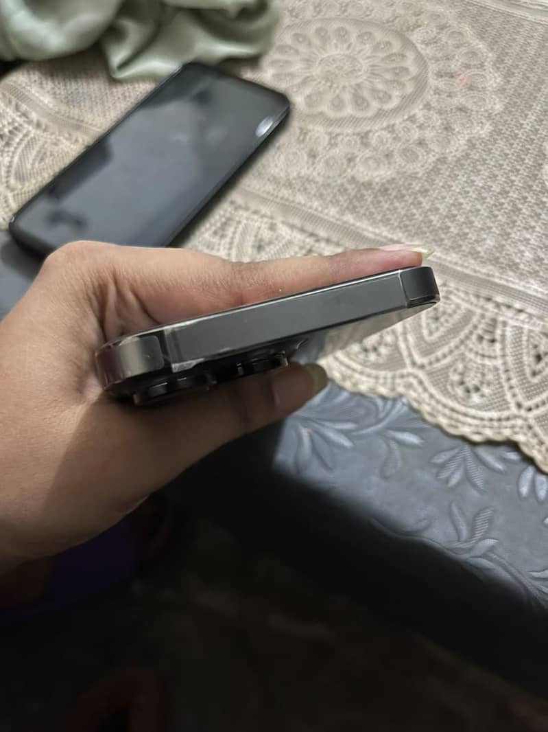 Apple iPhone 13 pro 3