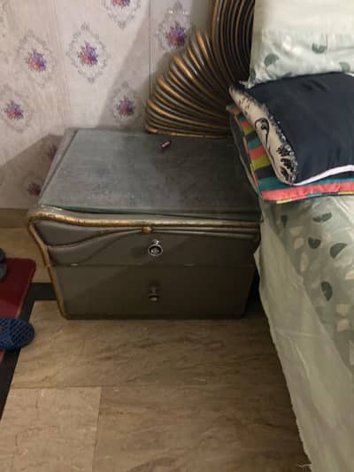 Dico paint Wooden bed for sale