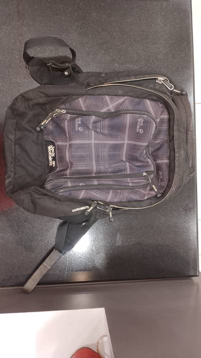 Used bag for sale but original wolf skin