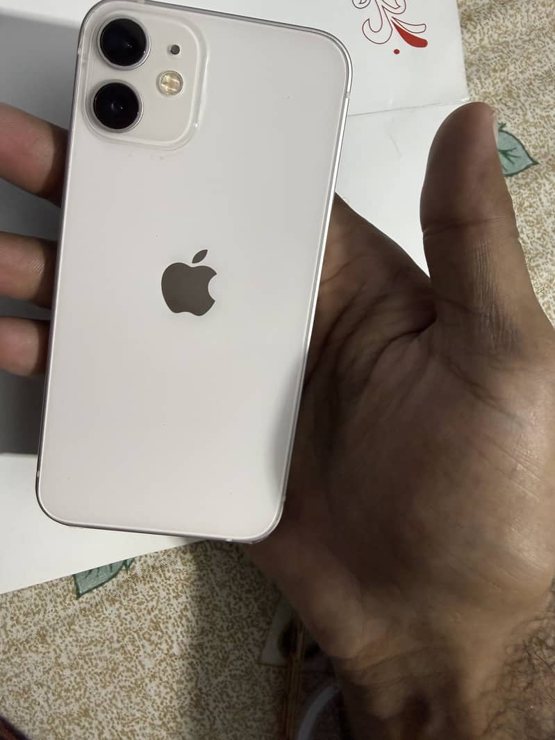 Apple iPhone 12 mini 2