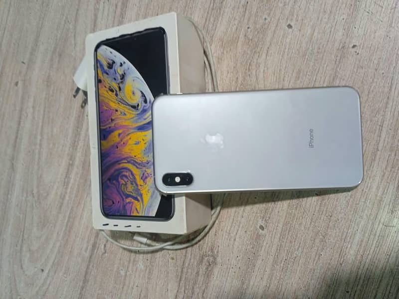 iphone xs max 8