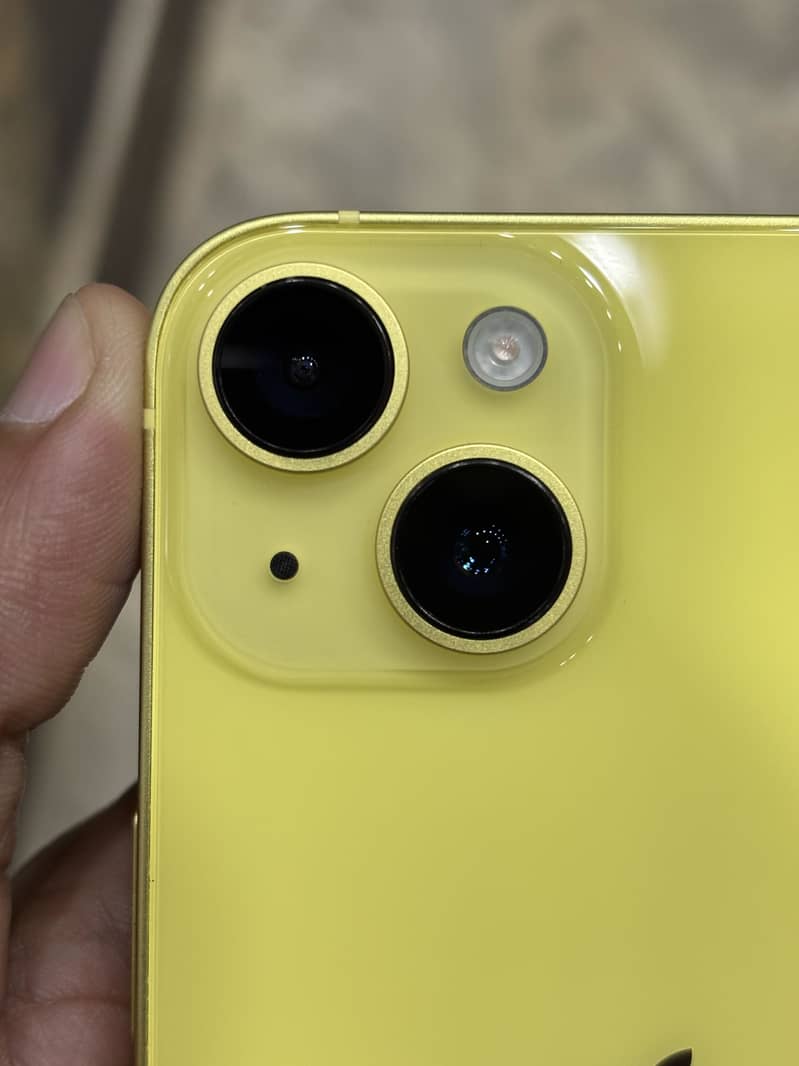 Apple iPhone 14 4
