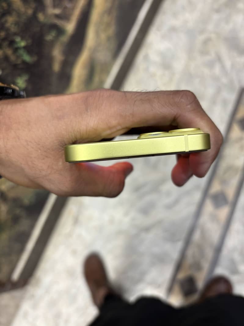 Apple iPhone 14 8