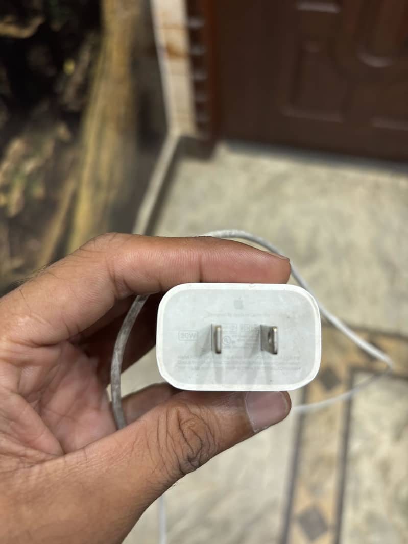 Apple iPhone 14 12