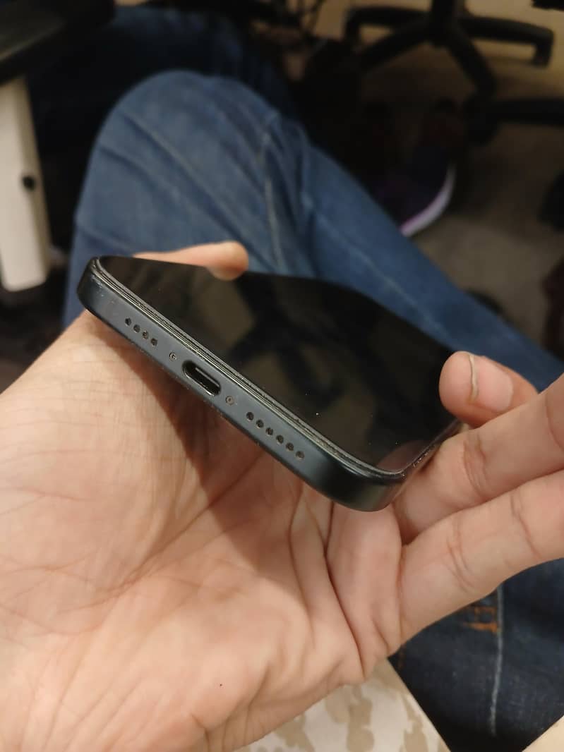 Apple iPhone 15 plus 7