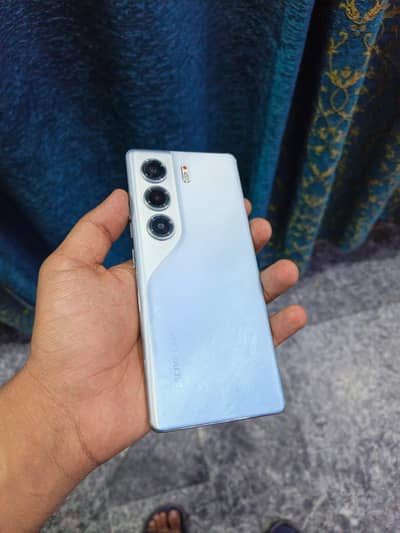 Tecno CAMON 40 Pro