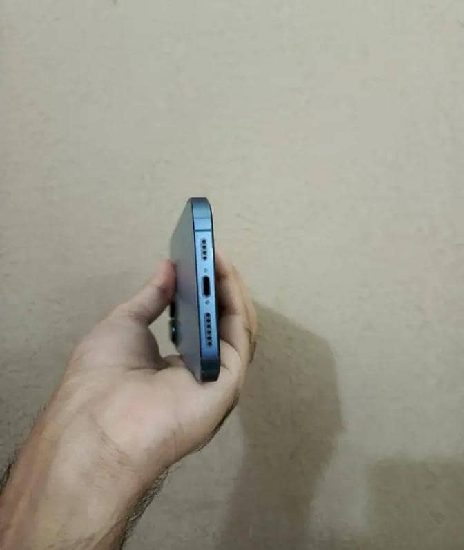 Apple iPhone 13 Pro Max 0