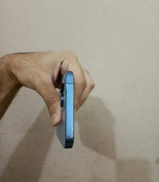 Apple iPhone 13 Pro Max 2