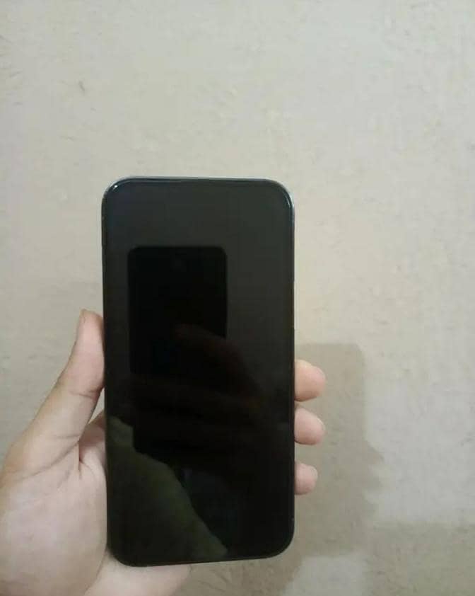 Apple iPhone 13 Pro Max 4