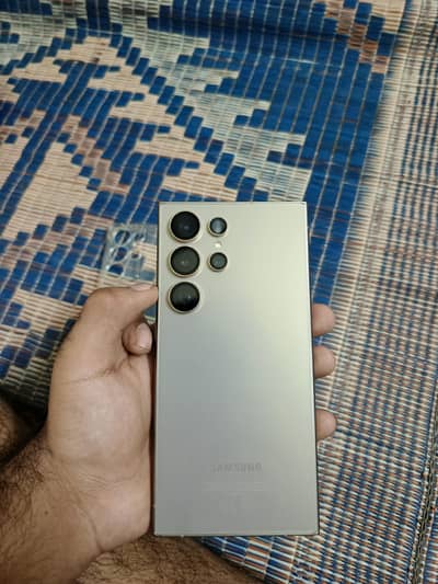 Samsung Mobile S24 Ultra with box