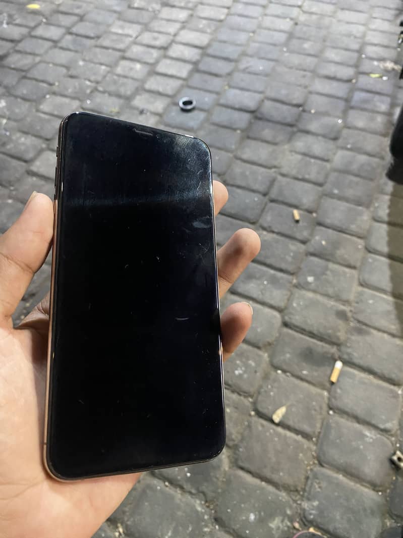 iPhone XS Max 2