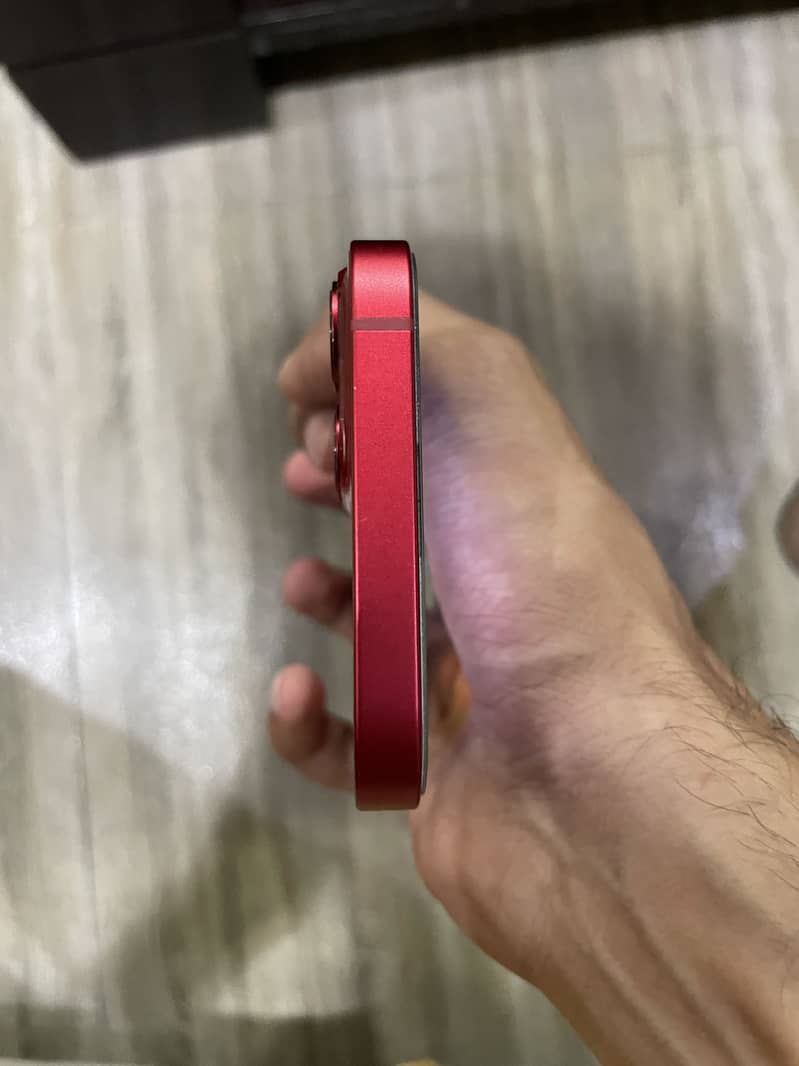 Apple iPhone 13 6