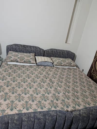two single beds poshish beds