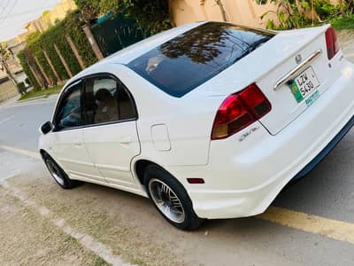 Honda Civic EXi 2005