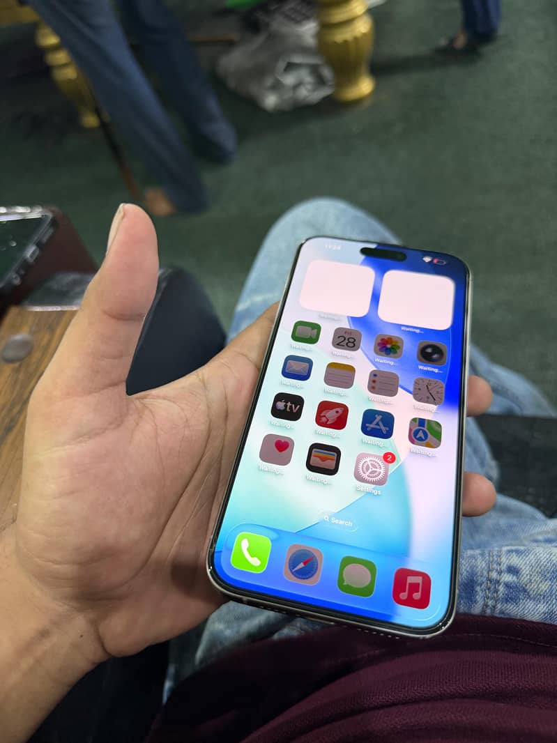 Apple iPhone 15 Pro Max 5