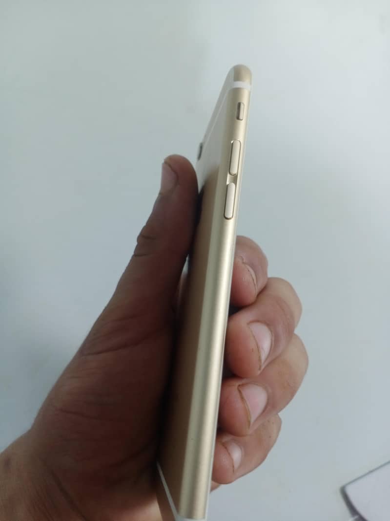 Apple iPhone 6S 2