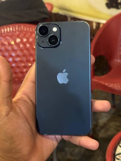 Apple iPhone 13