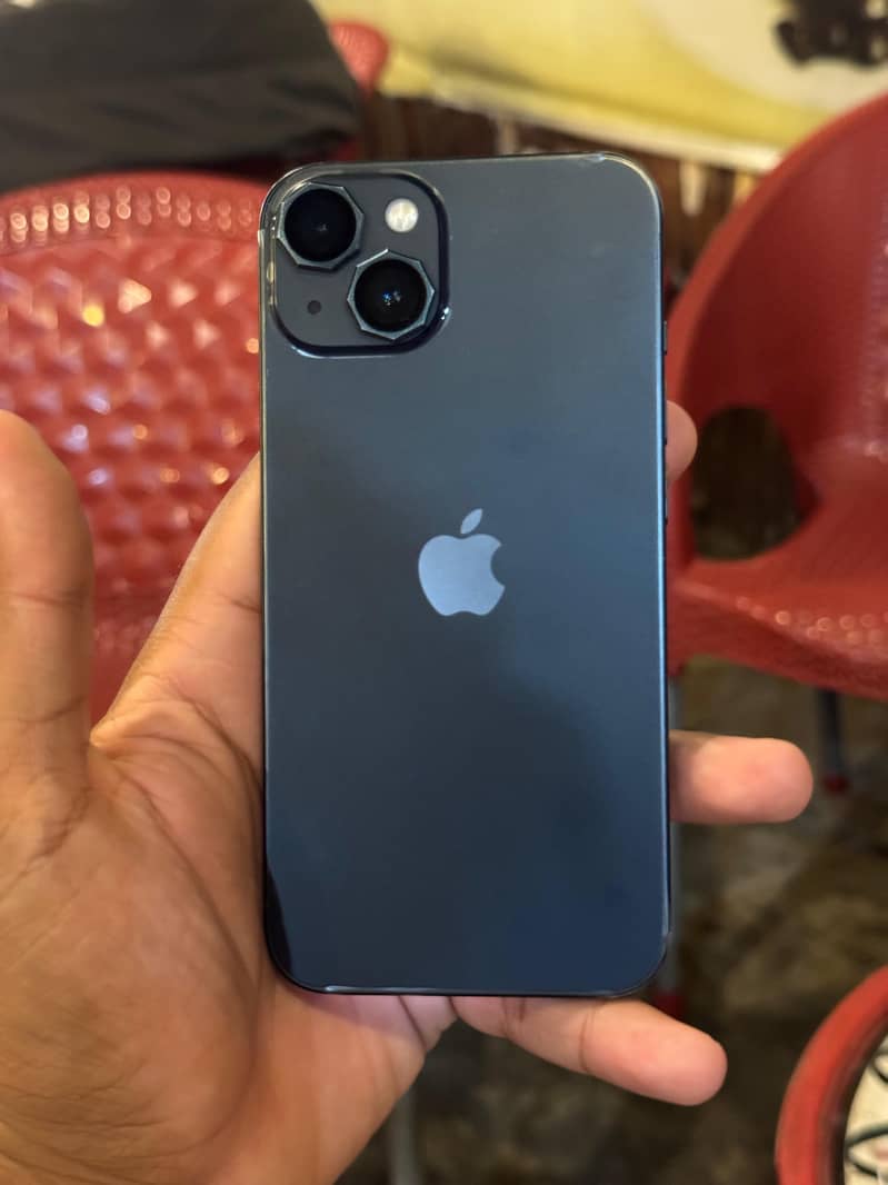 Apple iPhone 13 0