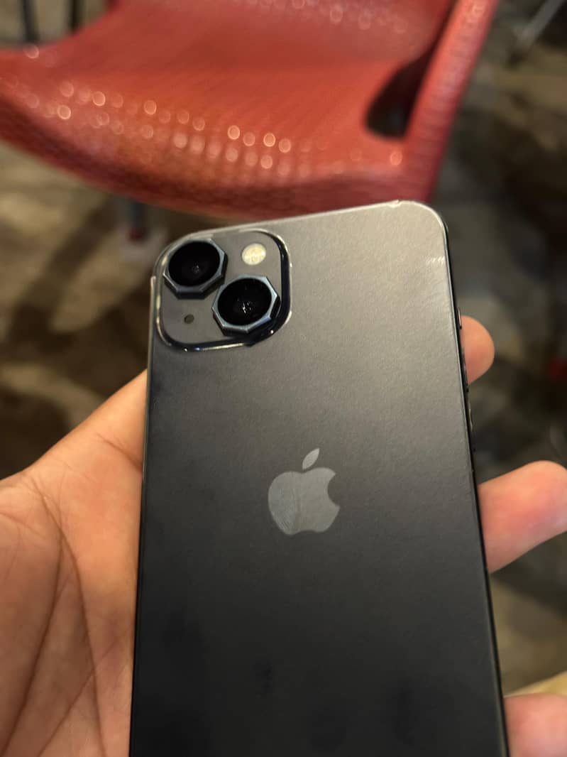 Apple iPhone 13 1