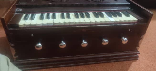 Harmonium Unique indian Bali with coupler body