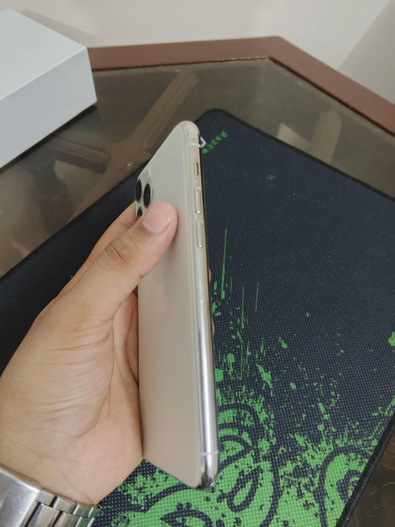 Apple iPhone 11 Pro 1