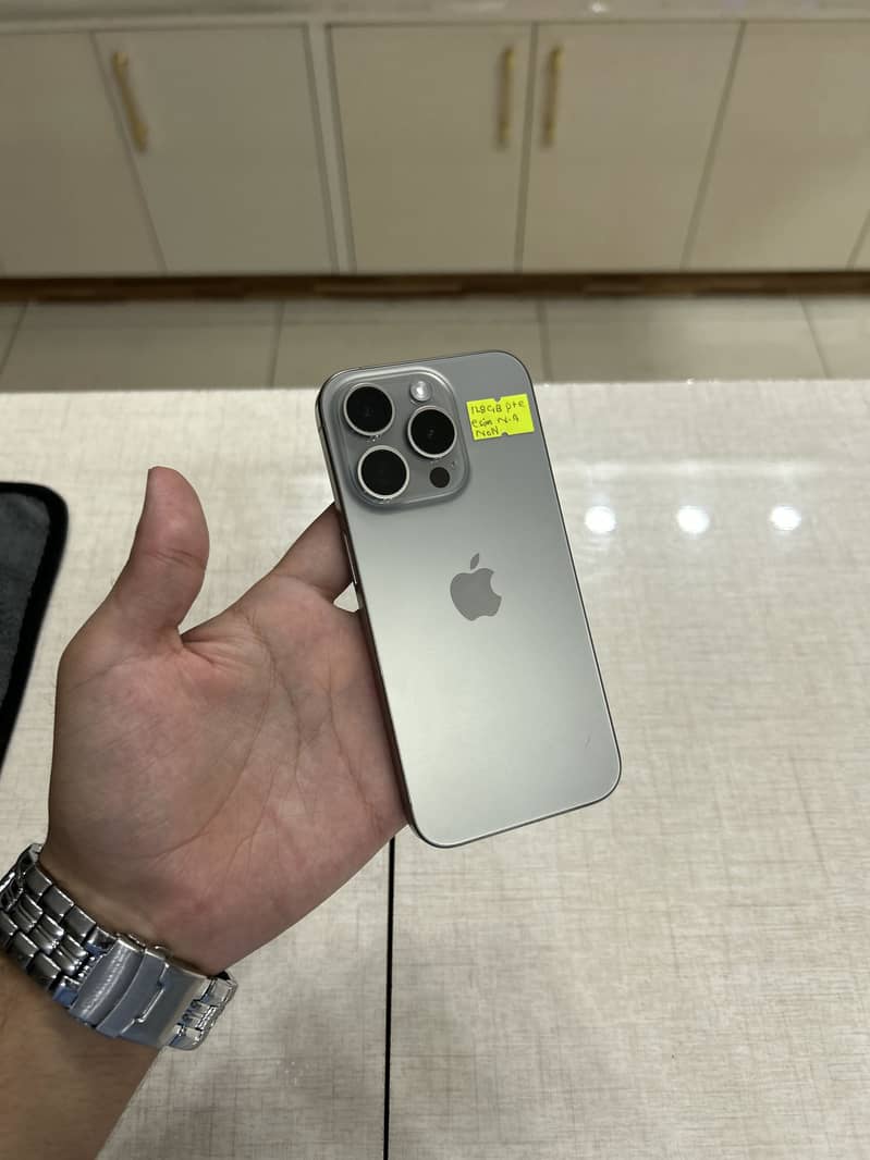 Apple iPhone 15 Pro 1