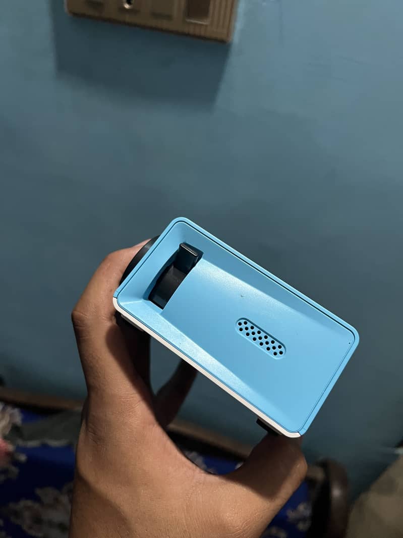 portable LED Mini Projector 6