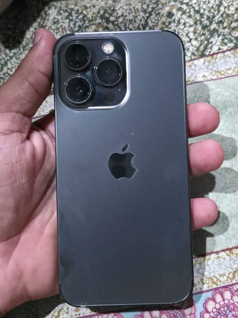Apple iPhone 13 Pro 2