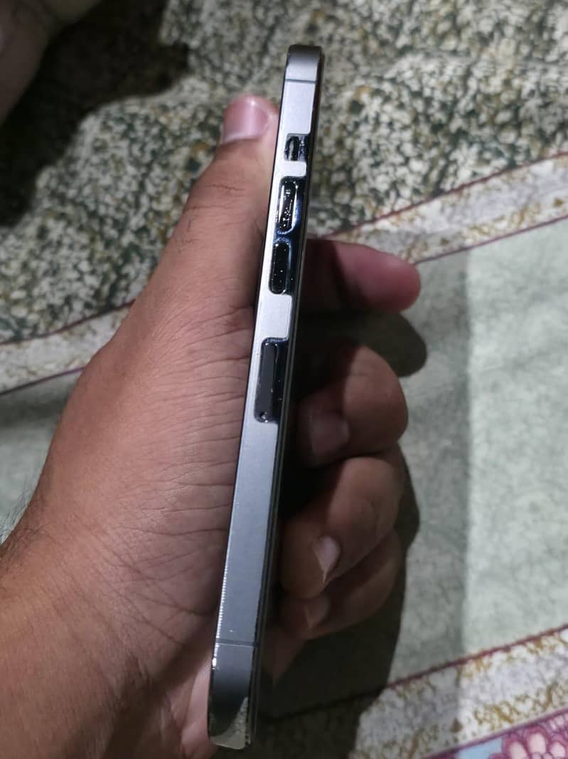 Apple iPhone 13 Pro 5