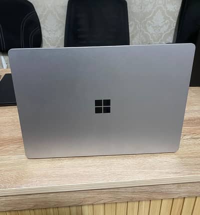 Microsoft Surface Laptop 3 | i5 10th Gen | 8GB RAM | 256GB SSD