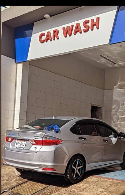 Honda Grace Hybrid