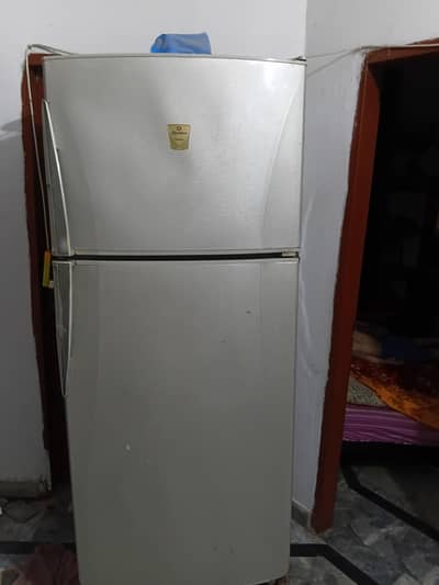 Dawlance Large King Size  Refrigerator 10p% ok