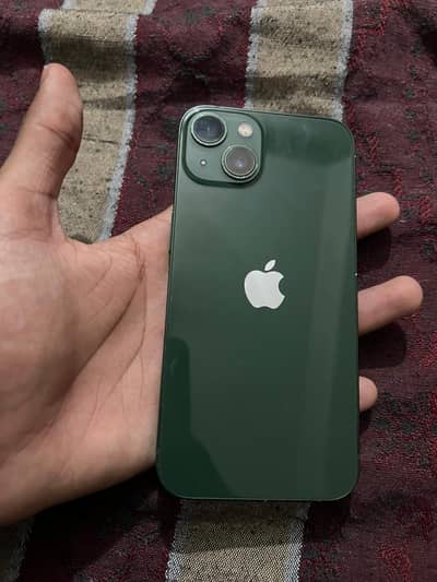Apple iPhone 13