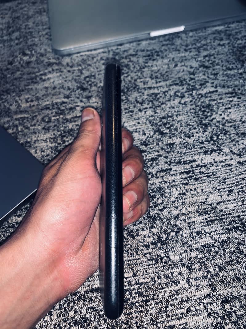 Google Pixel 5 3