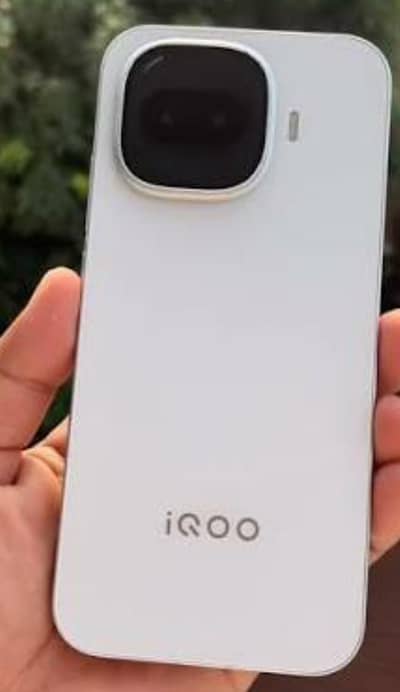 iqoo z11 turbo 12gb 256gb non pta non ative 4month time available